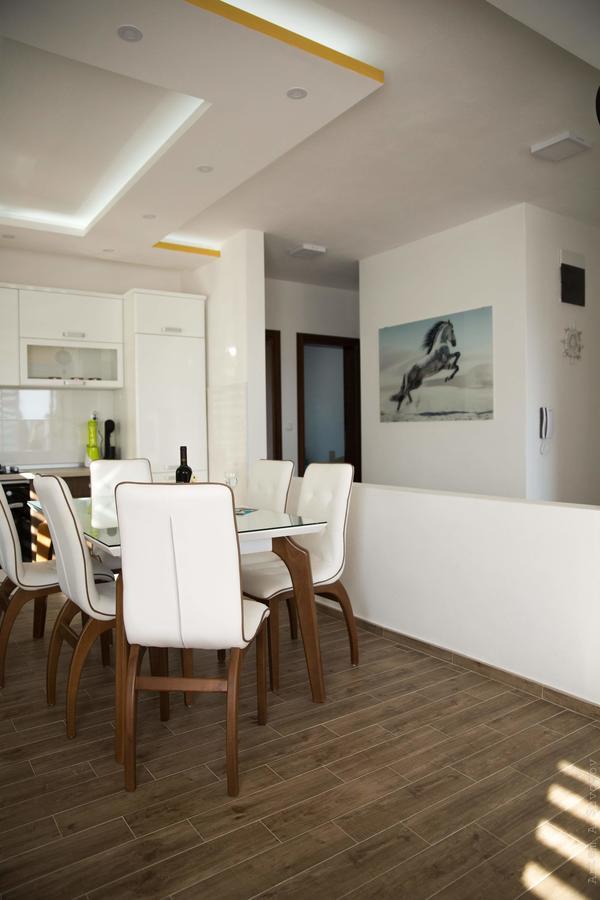 Apartments Sunny Hill Tivat Eksteriør billede